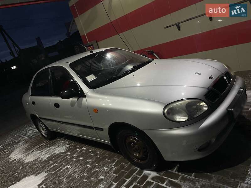 Седан Daewoo Lanos 2004 в Кременце