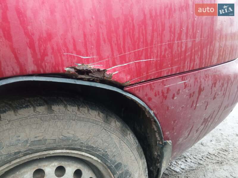 Седан Daewoo Lanos 2002 в Житомире