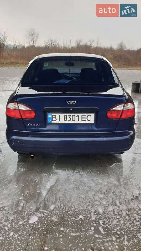 Седан Daewoo Lanos 2003 в Кременчуці
