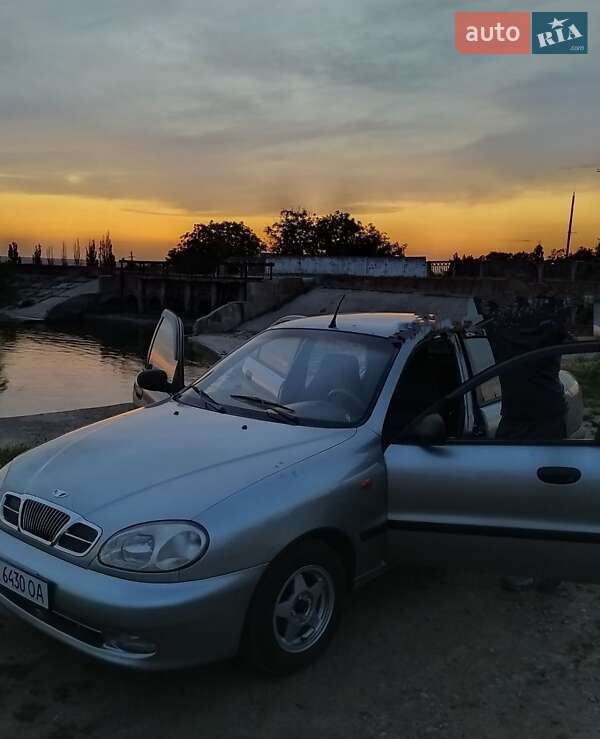 Седан Daewoo Lanos 2008 в Покрове