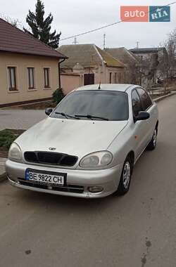 Седан Daewoo Lanos 2004 в Николаеве