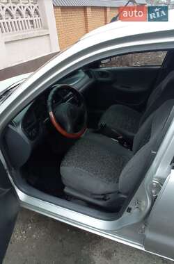 Седан Daewoo Lanos 2004 в 