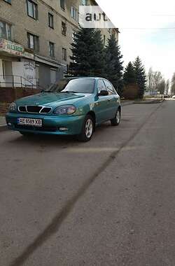 Хэтчбек Daewoo Lanos 1998 в Вольногорске