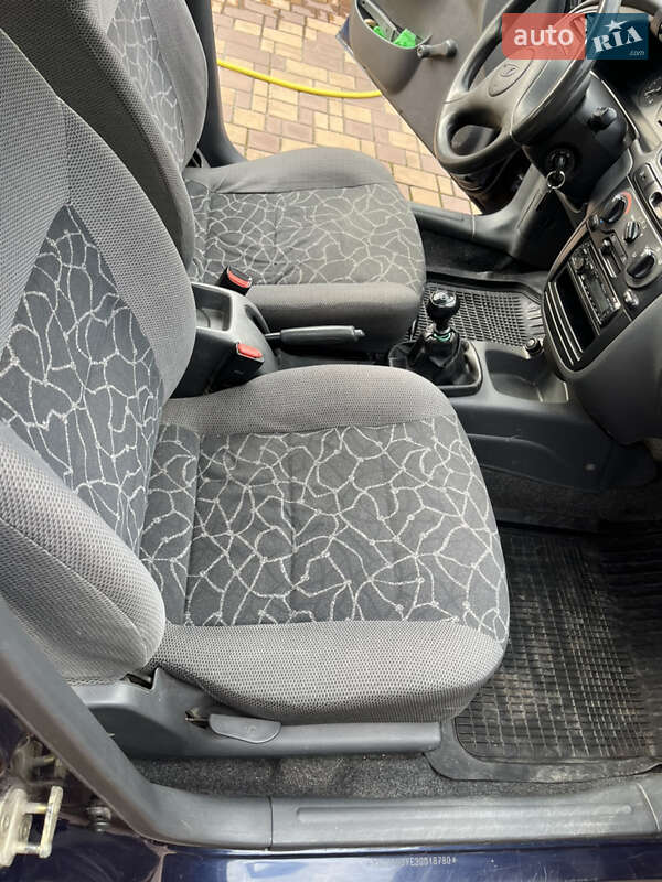 Седан Daewoo Lanos 2003 в Киеве