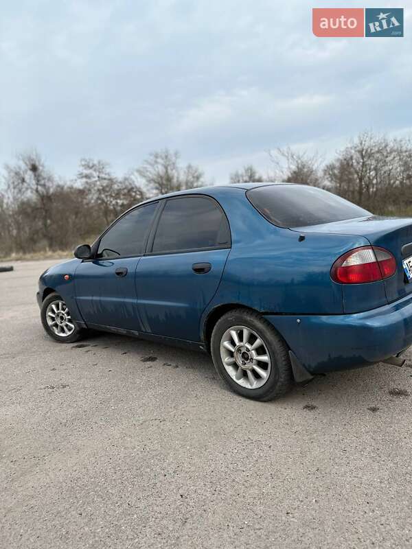 Седан Daewoo Lanos 1998 в Кременчуці