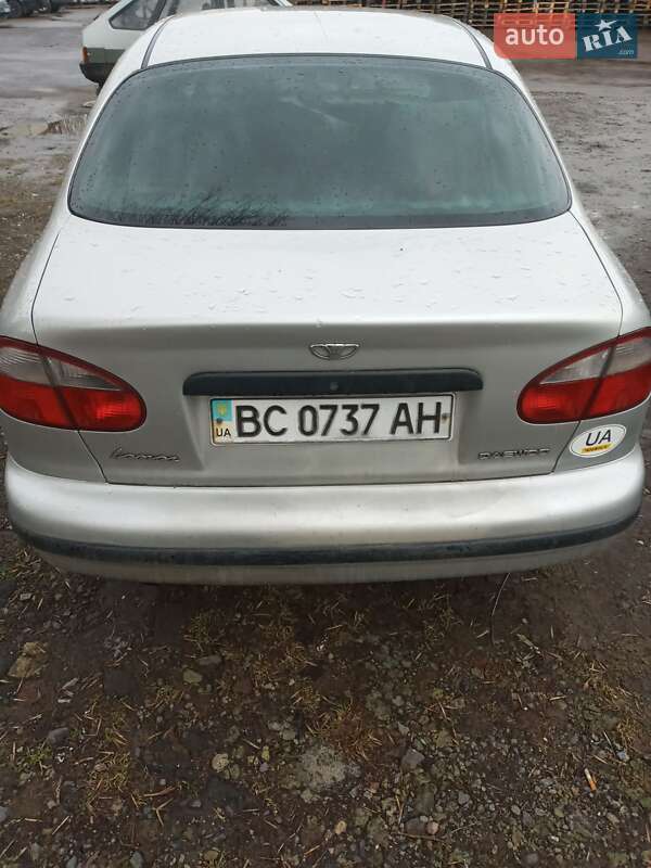 Седан Daewoo Lanos 2003 в Львове