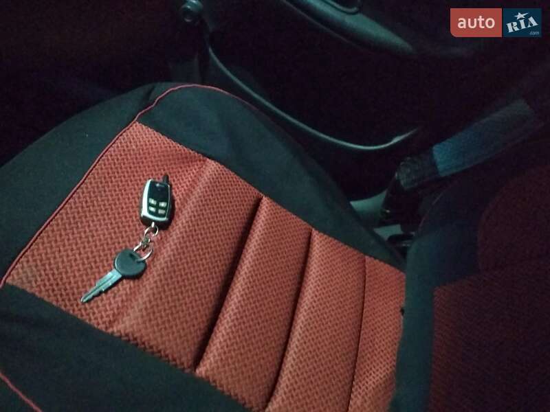 Седан Daewoo Lanos 2008 в Львове