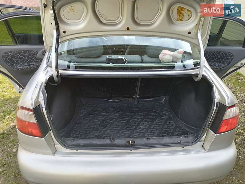 Седан Daewoo Lanos 2004 в Ивано-Франковске