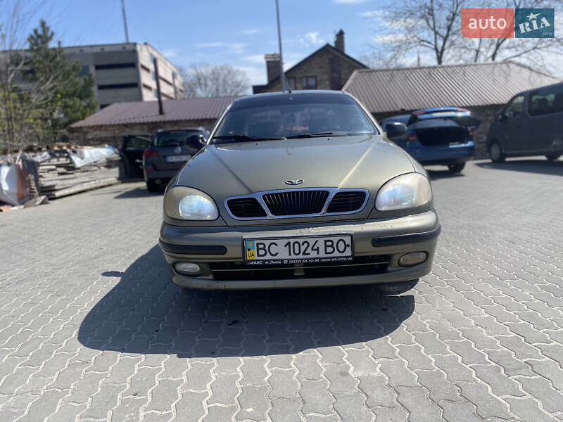 Седан Daewoo Lanos 2004 в Львове
