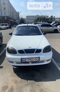 Седан Daewoo Lanos 2004 в Днепре