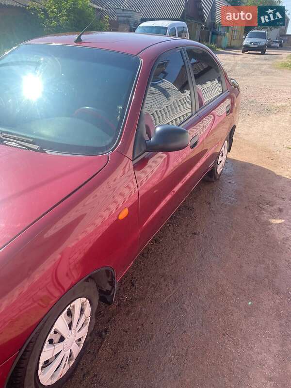 Седан Daewoo Lanos 2006 в Овруче