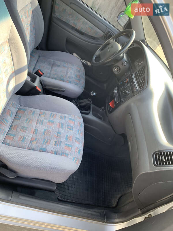 Седан Daewoo Lanos 2005 в Бориславе