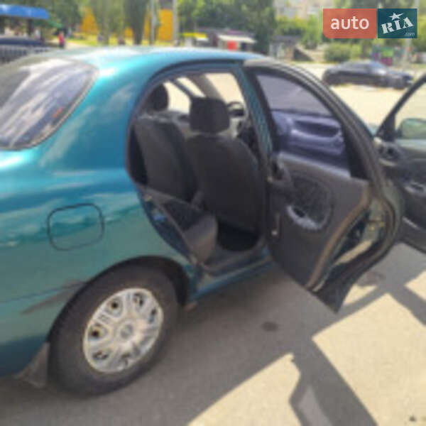 Седан Daewoo Lanos 2001 в Києві