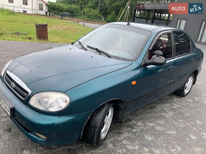 Седан Daewoo Lanos 2004 в Львове