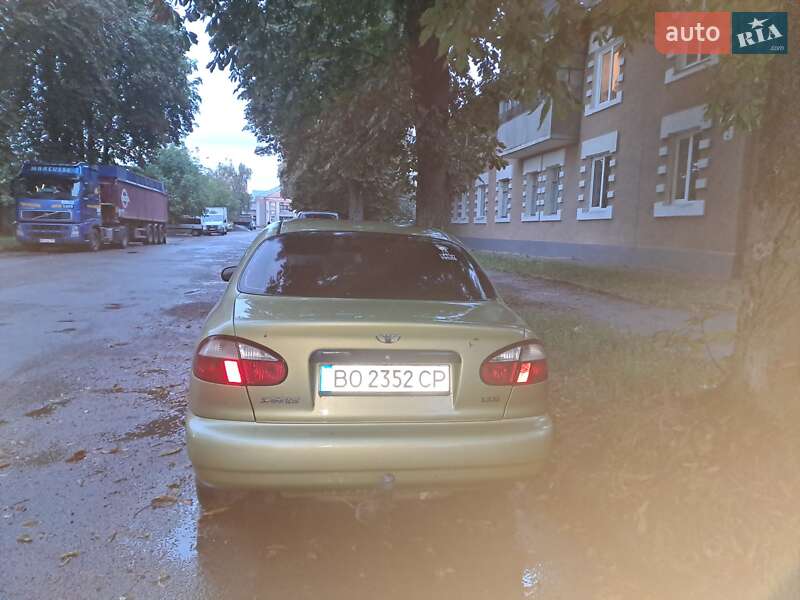 Седан Daewoo Lanos 2006 в Волочиську