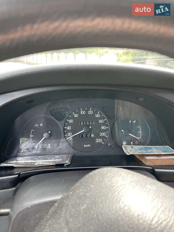Седан Daewoo Lanos 2003 в Ивано-Франковске