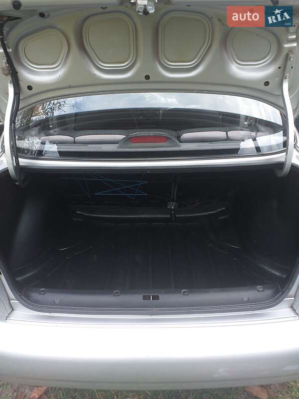 Седан Daewoo Lanos 2004 в Мукачево