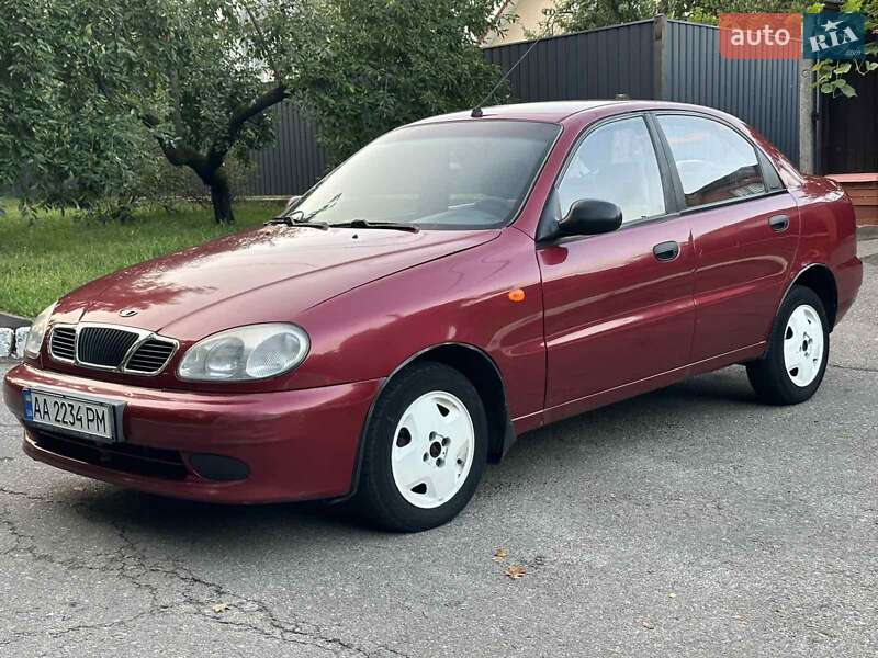 Седан Daewoo Lanos 2006 в Києві