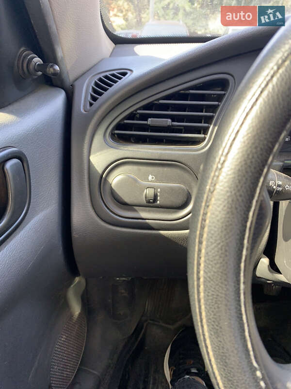 Седан Daewoo Lanos 2006 в Киеве
