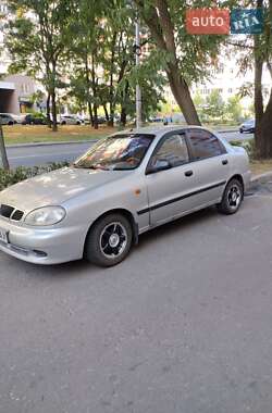 Седан Daewoo Lanos 2004 в Киеве