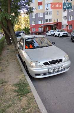 Седан Daewoo Lanos 2004 в Киеве