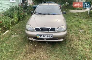 Седан Daewoo Lanos 2008 в Вараше