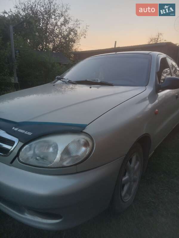 Седан Daewoo Lanos 2008 в Сторожинце