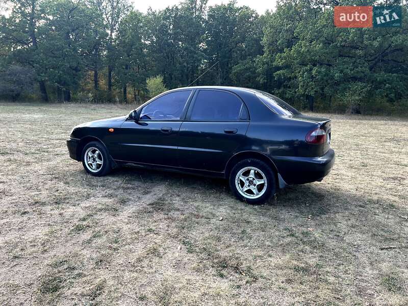 Седан Daewoo Lanos 2008 в Краснограде