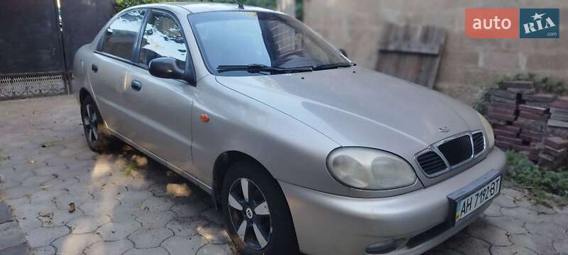 Седан Daewoo Lanos 2004 в Краматорске