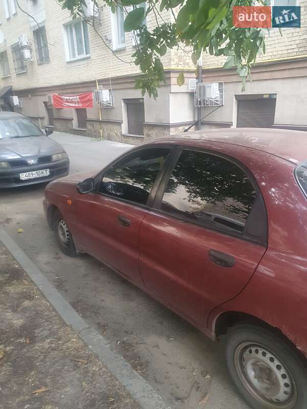 Седан Daewoo Lanos 2003 в Киеве