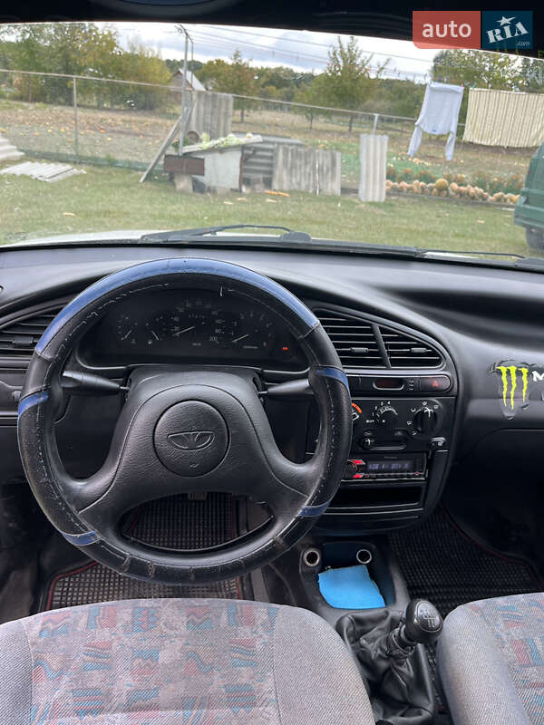 Седан Daewoo Lanos 1998 в Городке