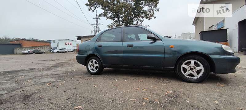 Седан Daewoo Lanos 2004 в Києві