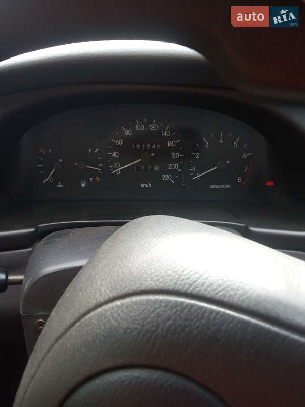 Седан Daewoo Lanos 2004 в Киеве