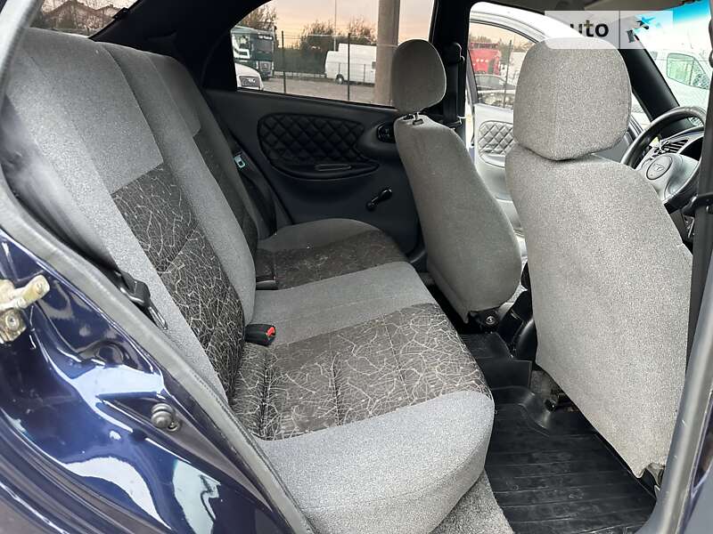 Седан Daewoo Lanos 2005 в Тернополі