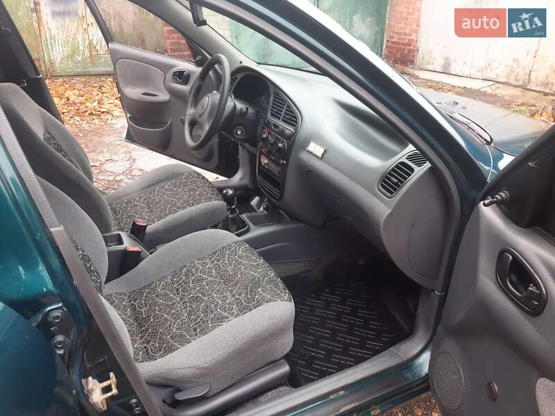 Седан Daewoo Lanos 2006 в Харькове