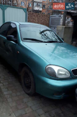Седан Daewoo Lanos 1998 в 