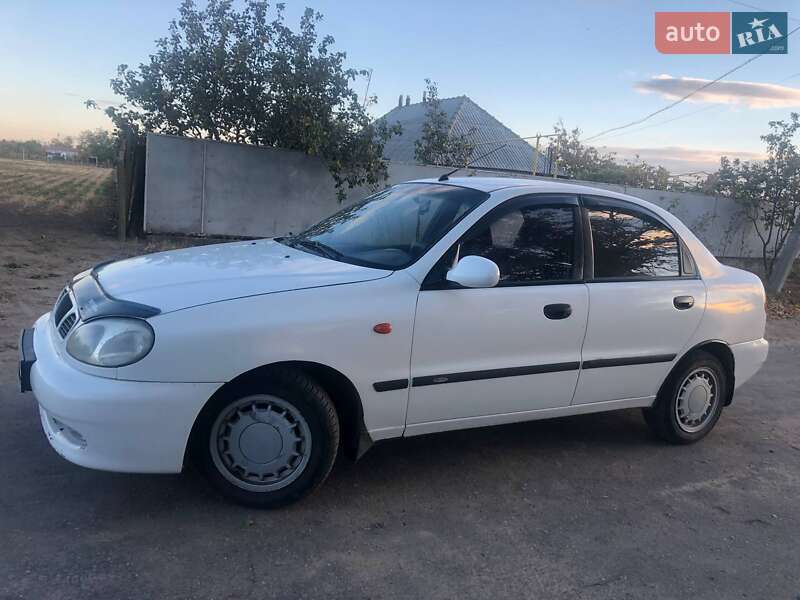 Седан Daewoo Lanos 2003 в Болграде