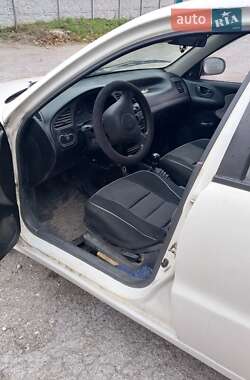 Седан Daewoo Lanos 2004 в Запоріжжі