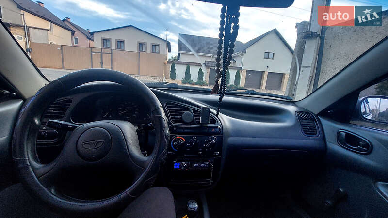 Седан Daewoo Lanos 1998 в Одесі
