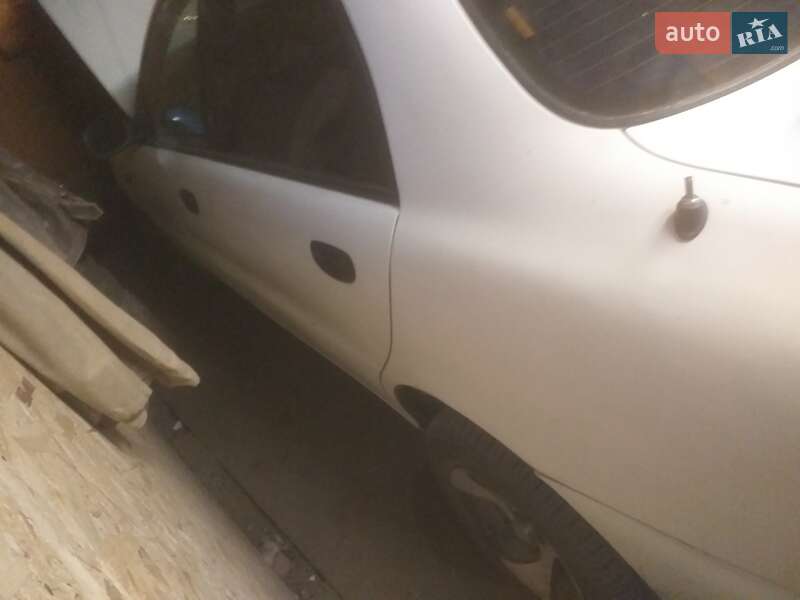 Седан Daewoo Lanos 2002 в Вознесенську