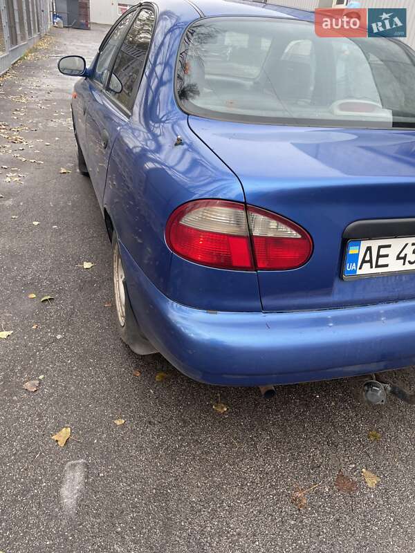 Седан Daewoo Lanos 1998 в Кривом Роге
