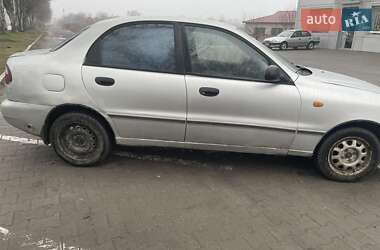 Седан Daewoo Lanos 2002 в Днепре