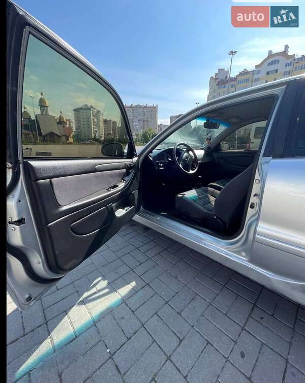 Хэтчбек Daewoo Lanos 2003 в Ивано-Франковске