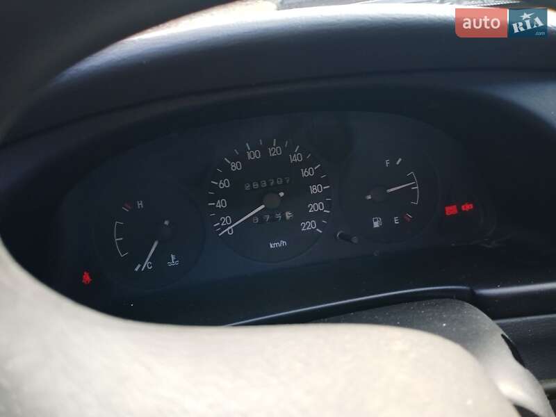 Седан Daewoo Lanos 2006 в Семеновке