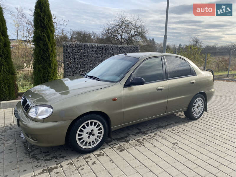 Седан Daewoo Lanos 2004 в 