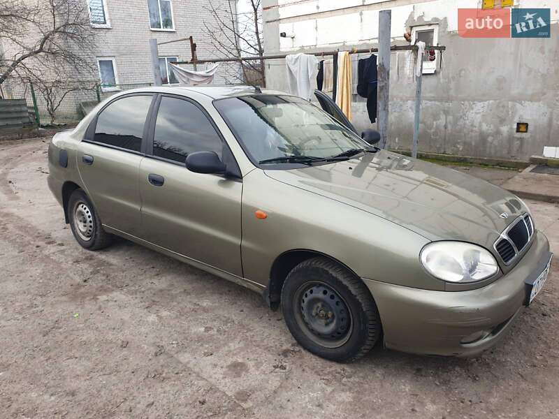 Седан Daewoo Lanos 2002 в Днепре