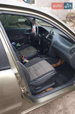 Седан Daewoo Lanos 2002 в Дніпрі