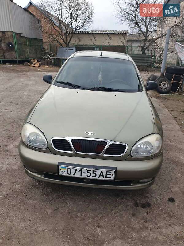 Седан Daewoo Lanos 2002 в Дніпрі