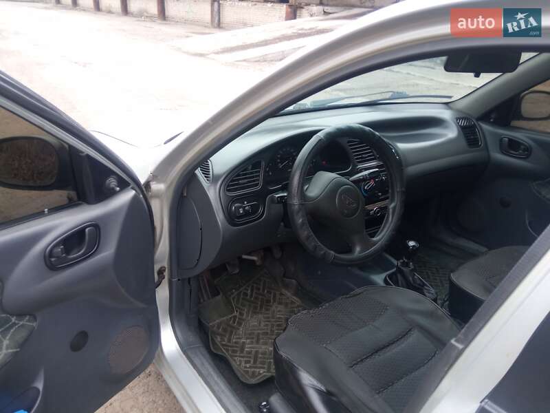Седан Daewoo Lanos 2004 в Ладыжине