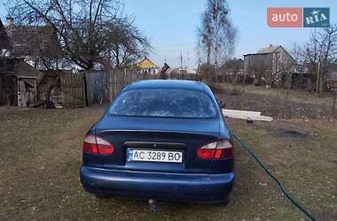 Седан Daewoo Lanos 2002 в Ровно
